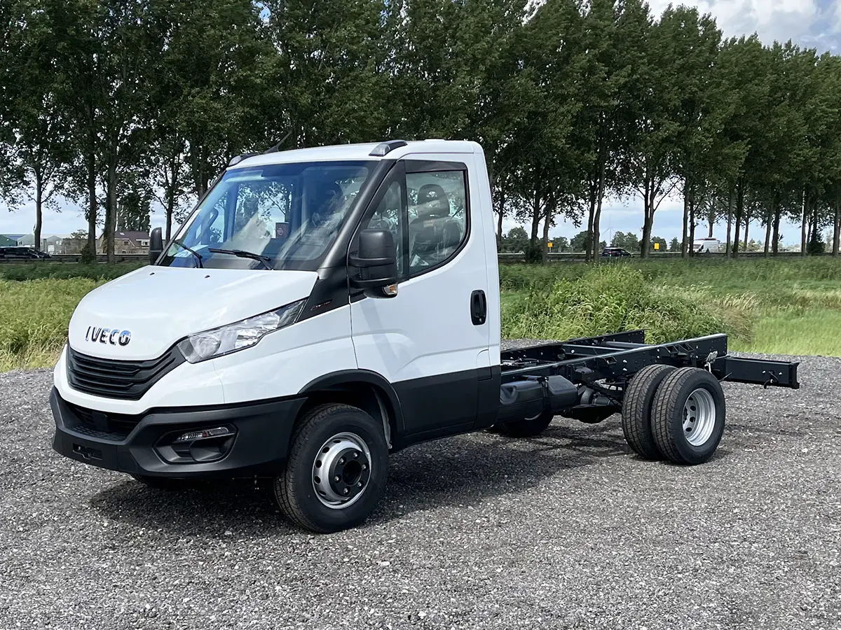 Iveco Daily 70C15-3450 4x2 Chassis Cabin