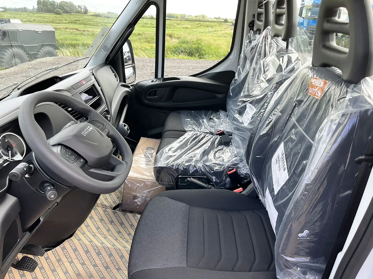 Iveco Daily 70C15-3450 4x2 Chassis Cabin 7