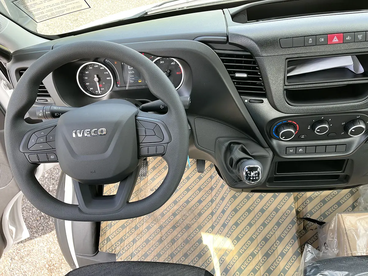 Iveco Daily 70C15-3450 4x2 Chassis Cabin 9
