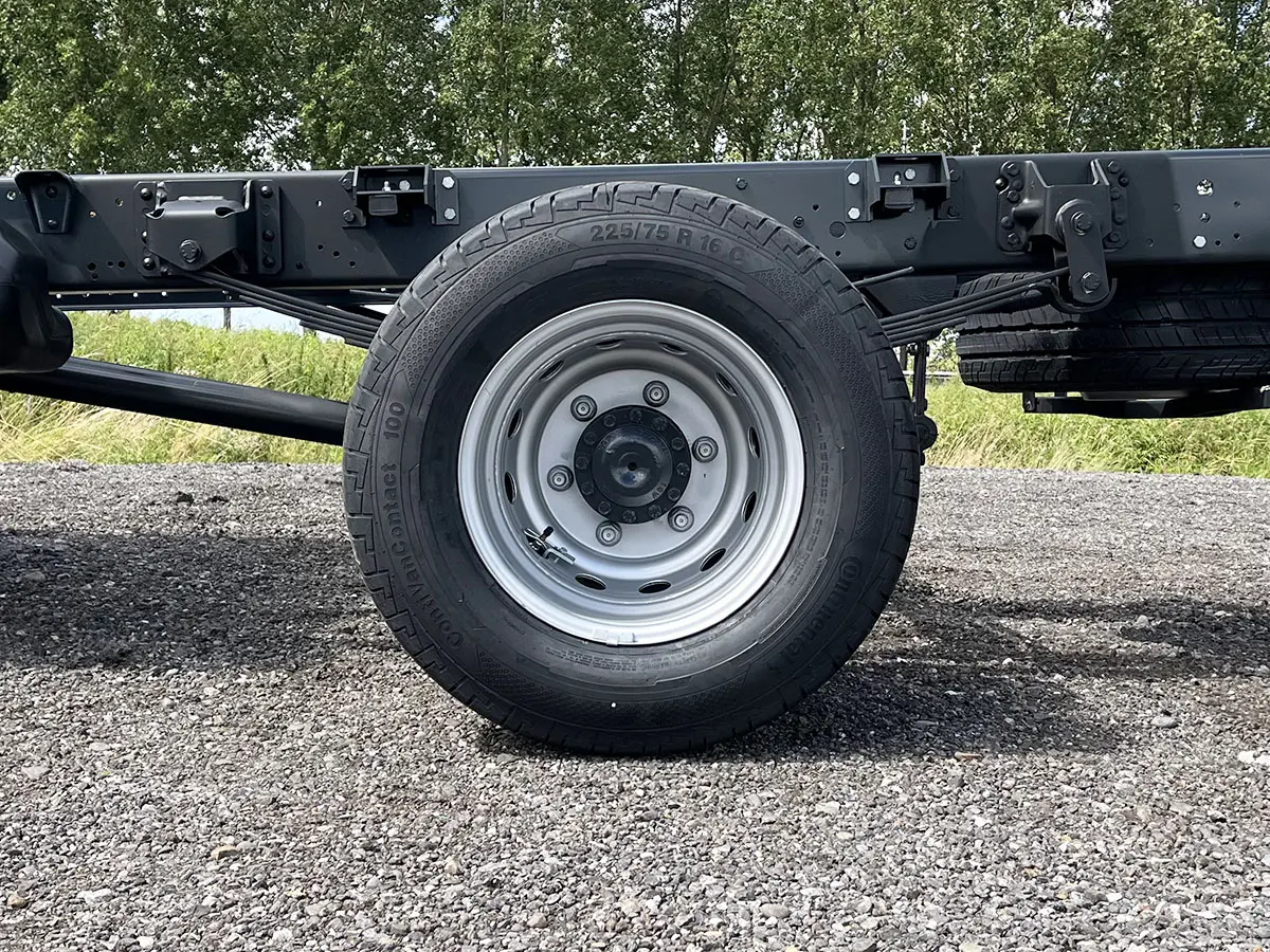 Iveco Daily 70C15-3450 4x2 Chassis Cabin 11