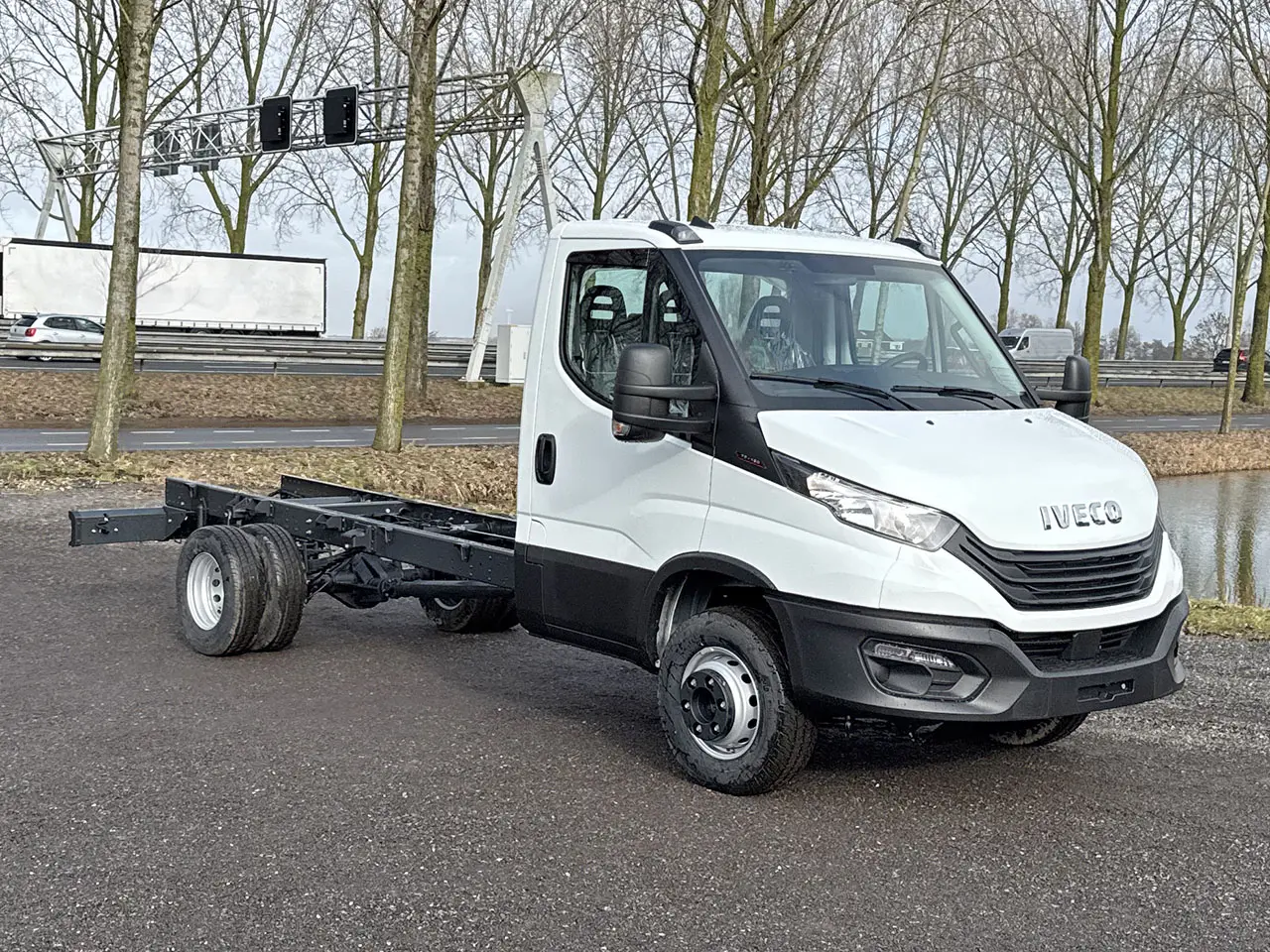 Iveco Daily 70C15-4100 E3 MY Chassis Cabin 4x2 8