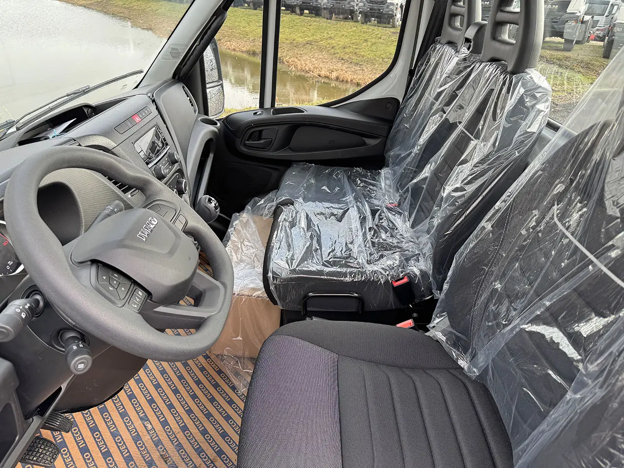 Iveco Daily 70C15-4100 E3 MY Chassis Cabin 4x2 9
