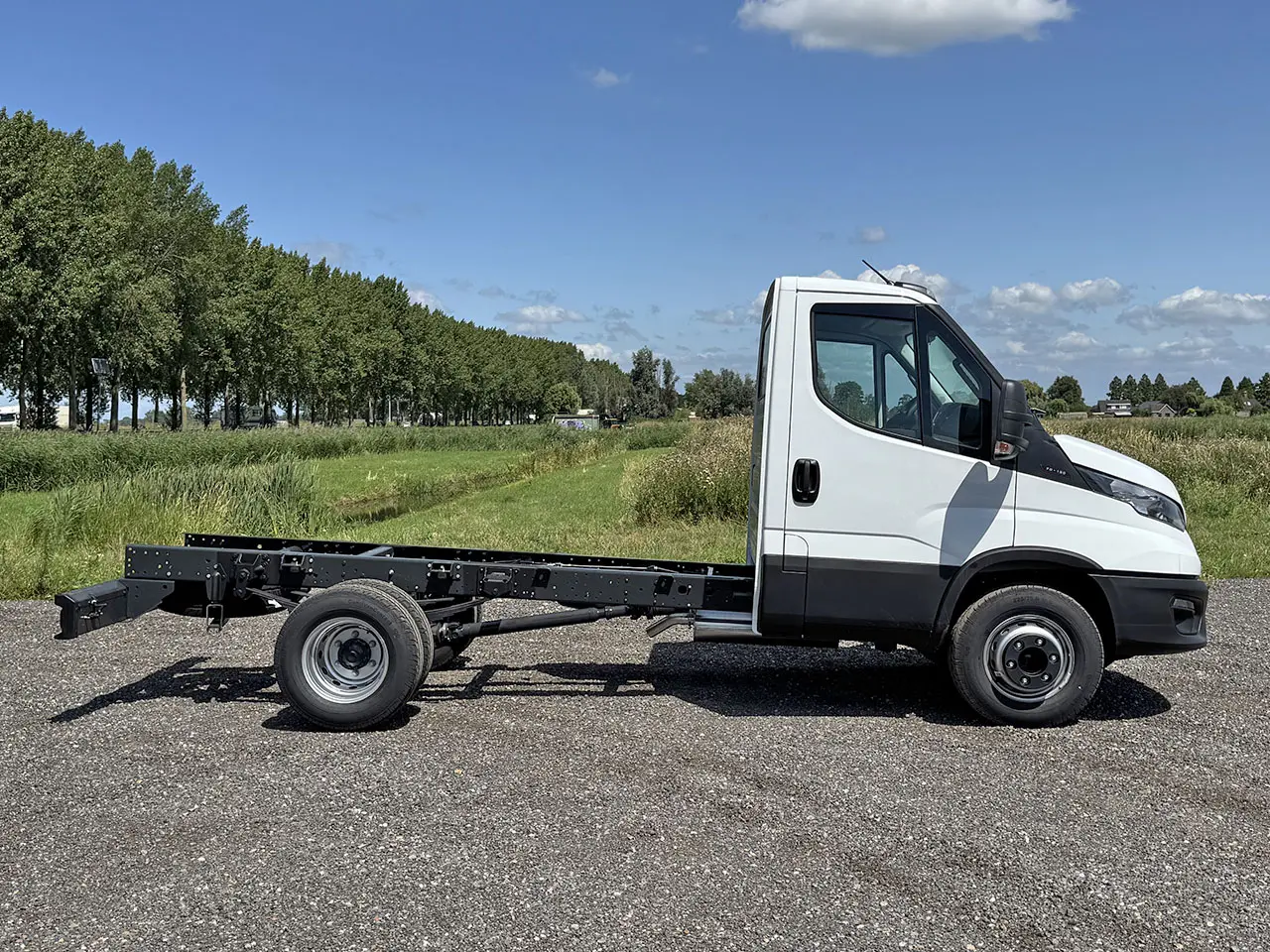 Iveco Daily 70C15 4x2 Chassis Cabin 5