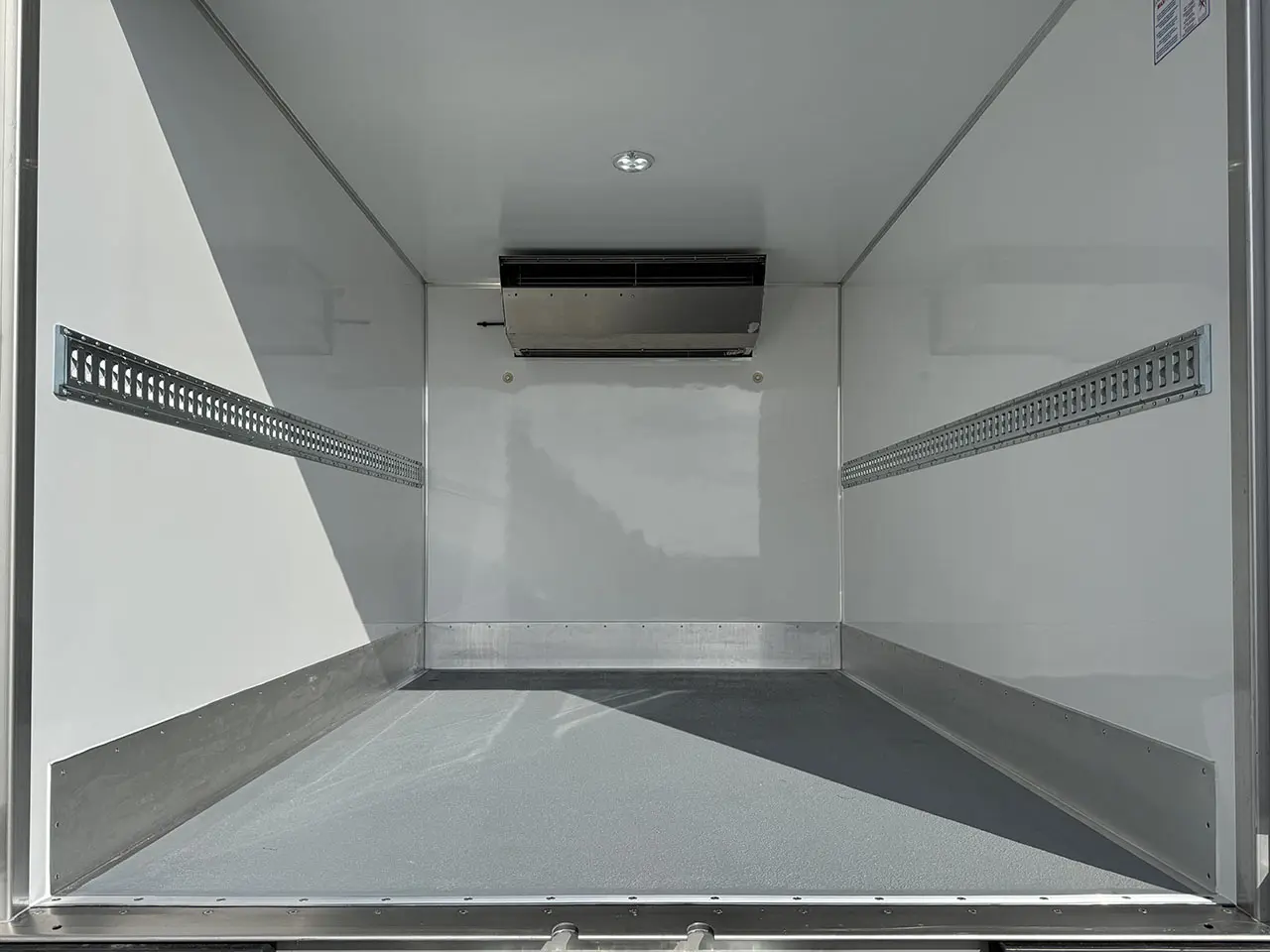 Iveco Daily 70C15 4x2 Camion réfrigéré 14