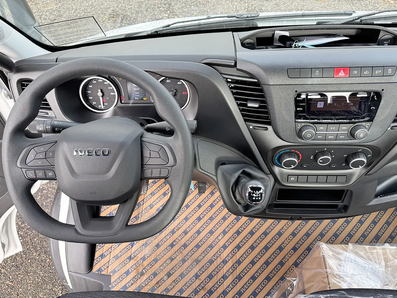 Iveco Daily 70C15/E3 MY 4x2 Chassis Cabin 10