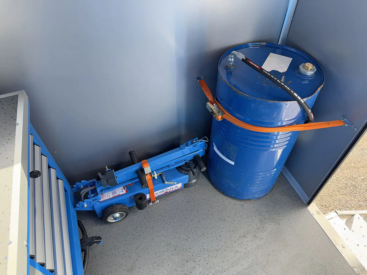 Iveco Daily 70C15/E3 MY 4x2 Workshop Truck 17