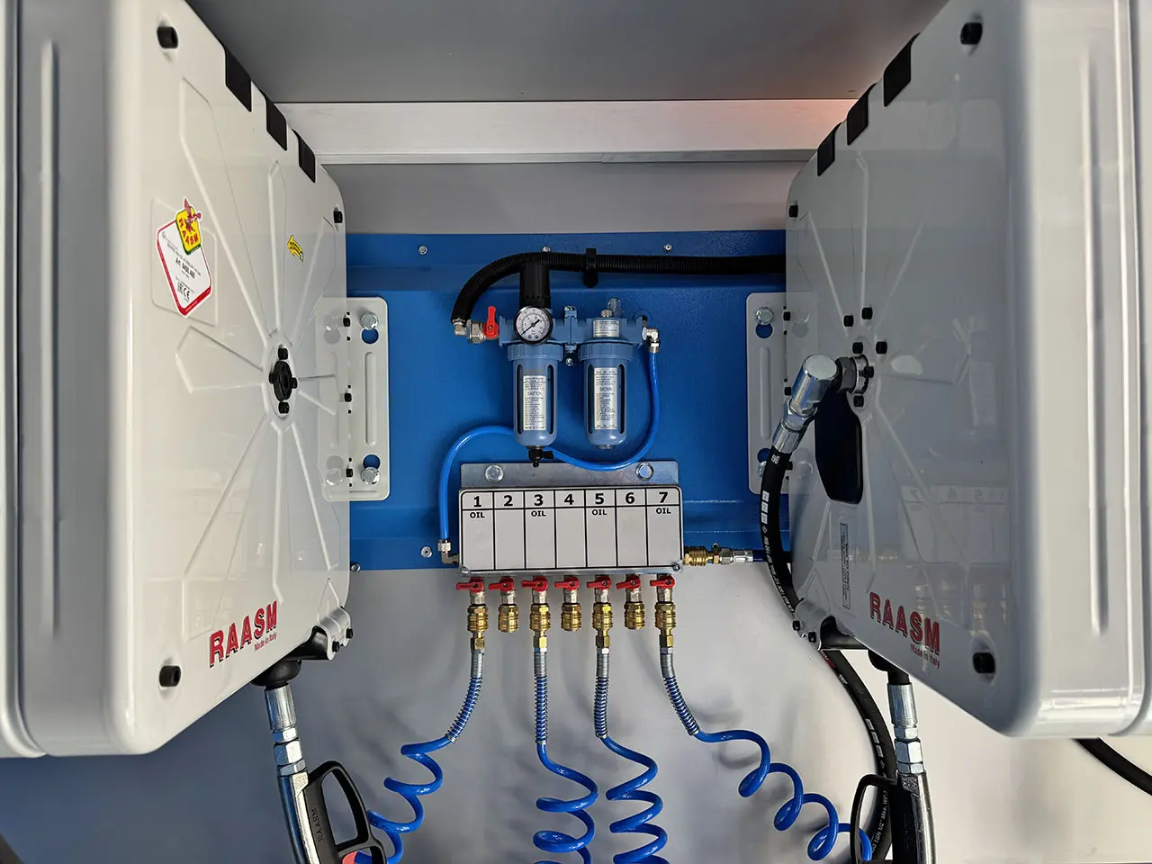 Iveco Daily 70C15/E3 MY 4x2 Workshop Truck 17