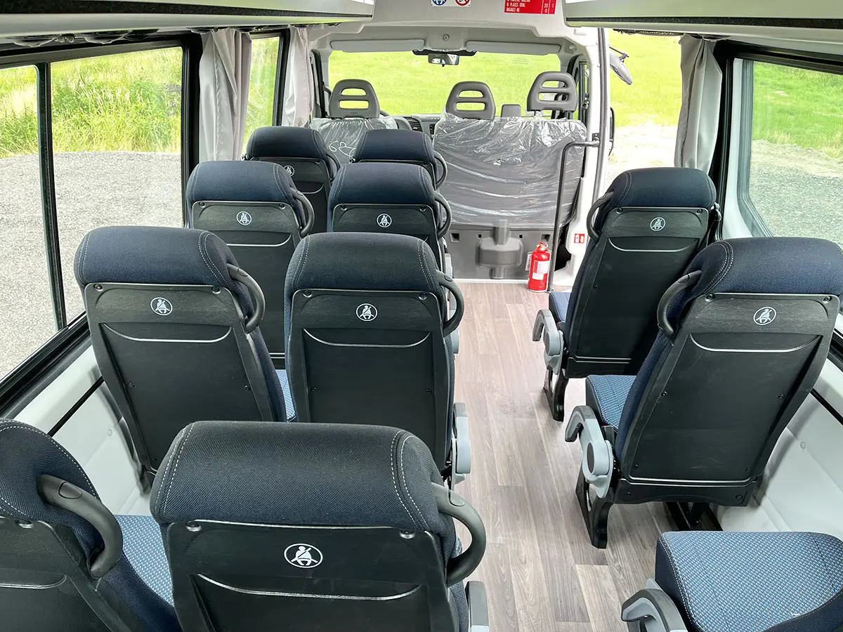 Iveco Daily 70C15VWX 4x4 Midi Bus 12