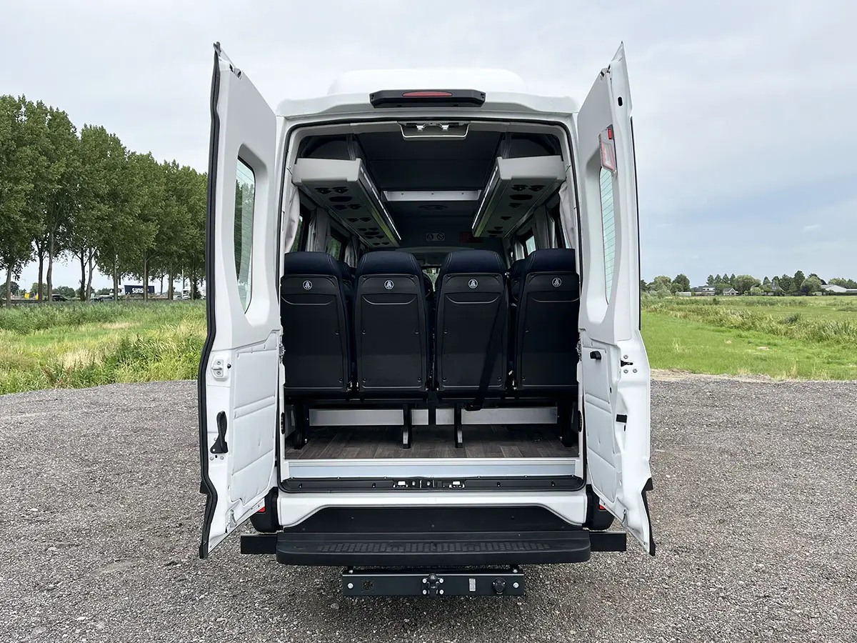 Iveco Daily 70C15VWX Midi bus 4x4 13