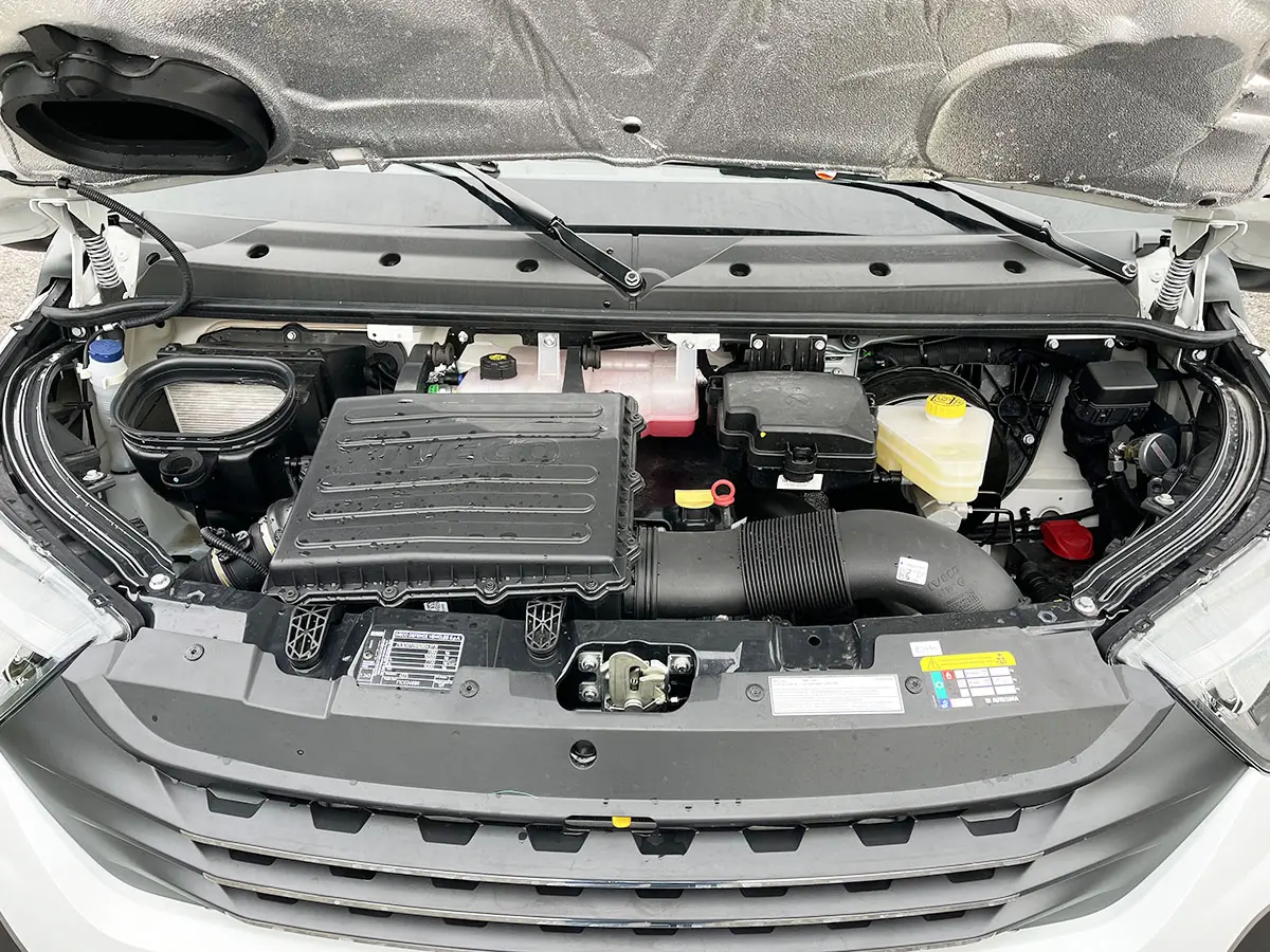 Iveco Daily 70C15VWX 4x4 Midi Bus 14