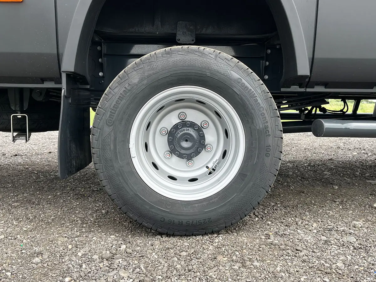 Iveco Daily 70C15VWX 4x4 Midi Bus 15