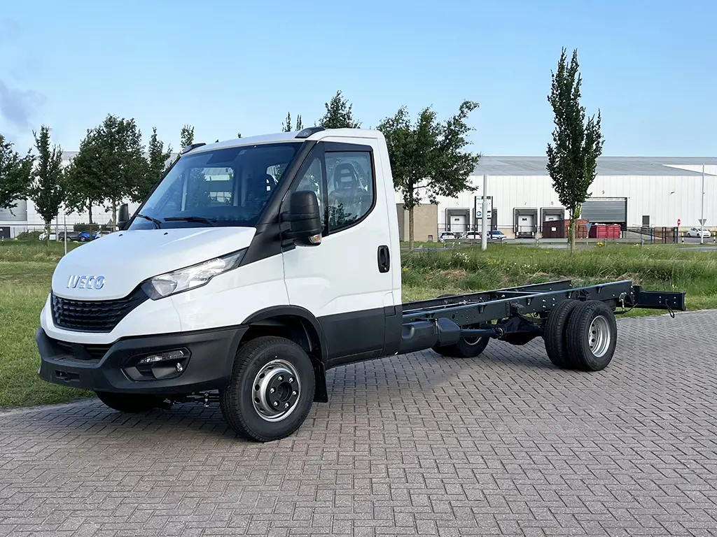 Iveco Daily 70C16H3.0-4350 4x2 Chassis Cabin