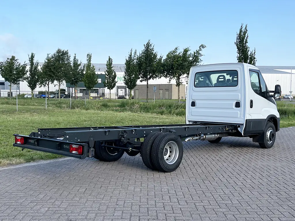Iveco Daily 70C16H3.0-4350 4x2 Chassis Cabin 6
