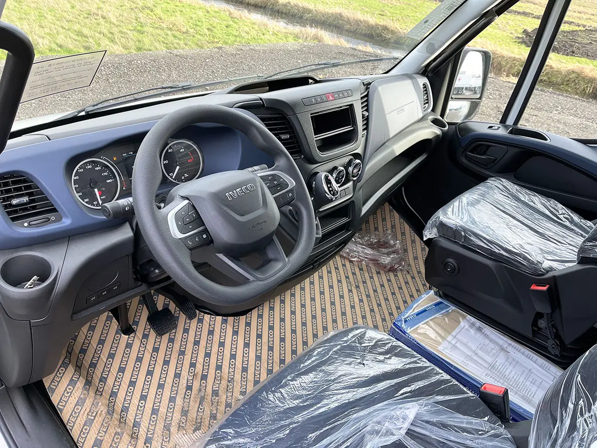 Iveco Daily 70C18HA8 V/P 4x2 Closed Van 8