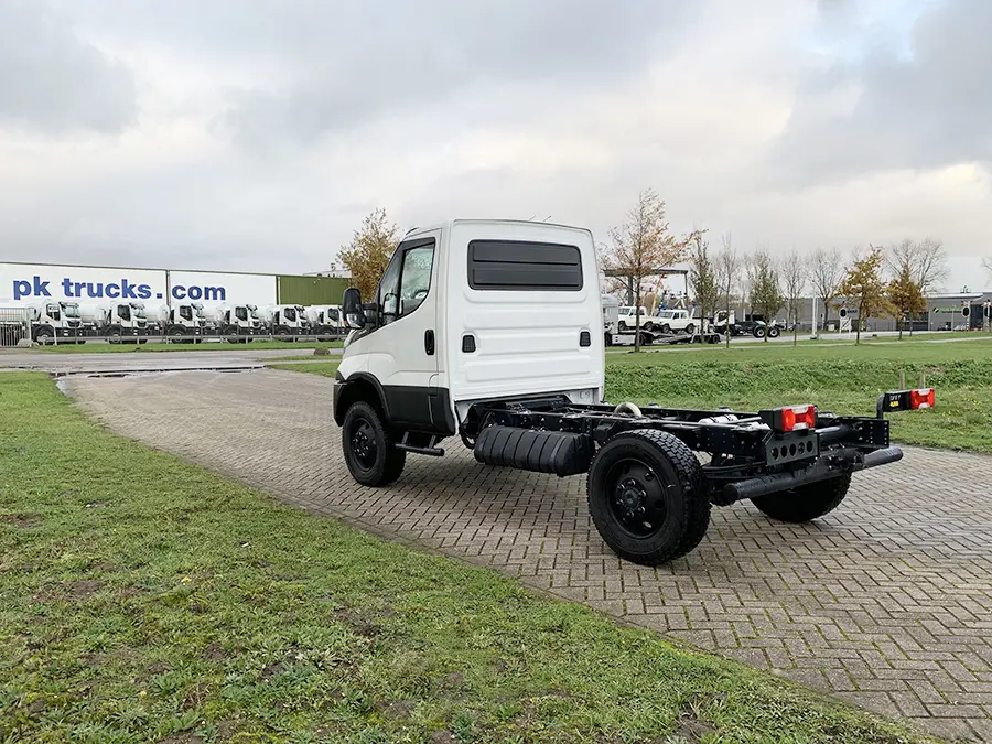 Iveco Daily 70S15WX-3480 4x4 Chassis Cabin 3