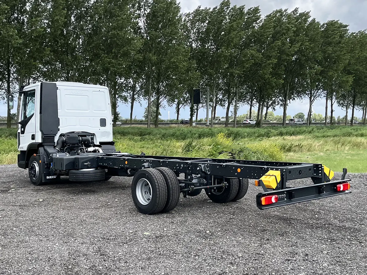 Iveco Eurocargo ML110EL18-4815 4x2 Chassis Cabin 3