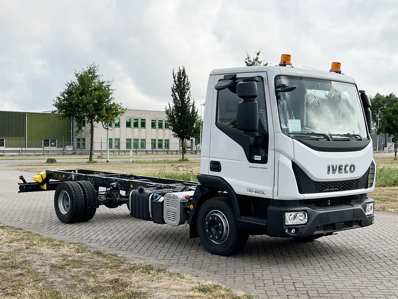 Iveco Eurocargo ML110EL22-4185 4x2 Chassis Cabin 4