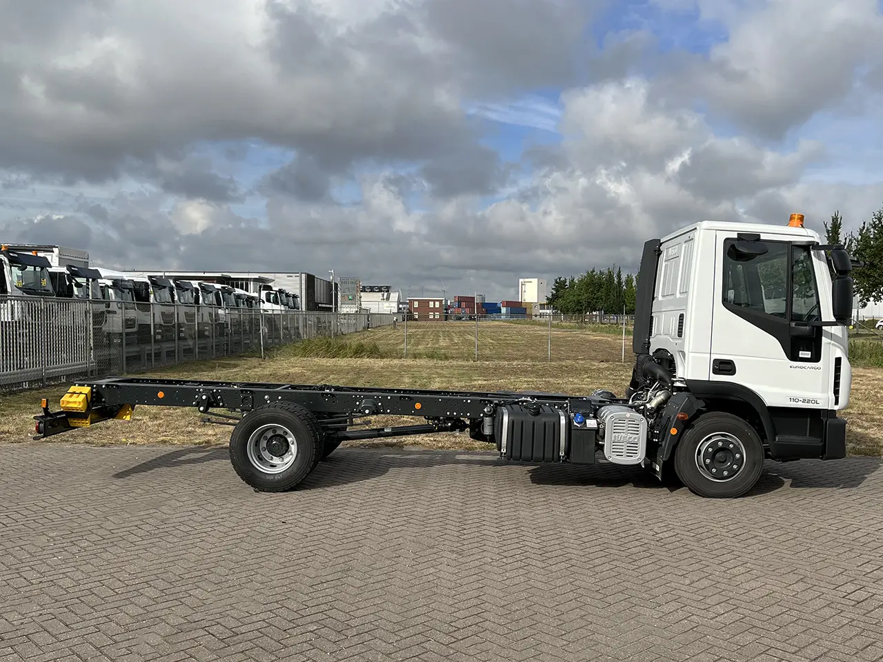 Iveco Eurocargo ML110EL22-4185 4x2 Chassis Cabin 5