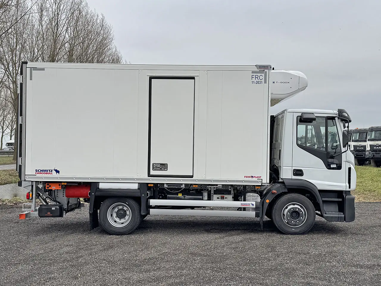 Iveco Eurocargo ML120E22 4x2 Refrigerated Box Truck 5