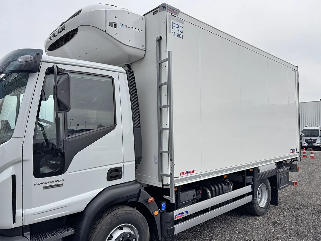 Iveco Eurocargo ML120E22 4x2 Refrigerated Box Truck 12