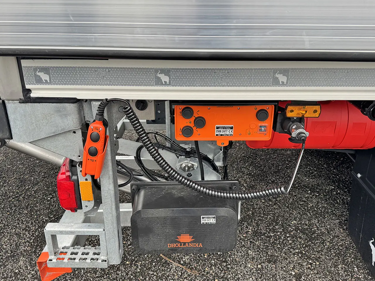 Iveco Eurocargo ML120E22 4x2 Refrigerated Box Truck 19