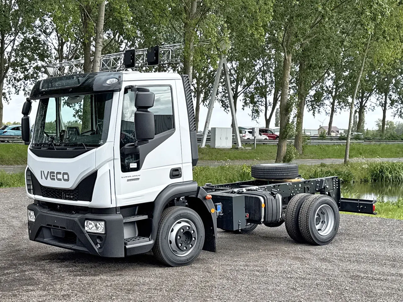 Iveco Eurocargo ML120E25-3105 AT Chassis Cabin 4x2
