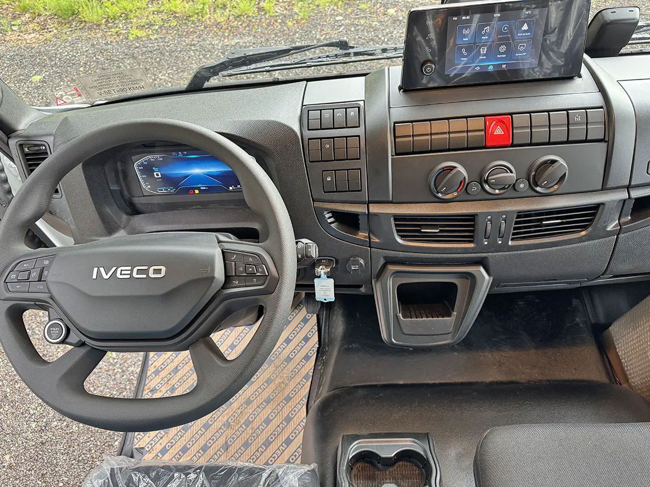 Iveco Eurocargo ML120E25-3105 AT Chassis Cabin 4x2 9