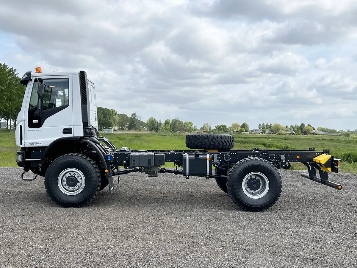 Iveco Eurocargo ML150E24WS-4150 Chassis Cabin 4x4 2