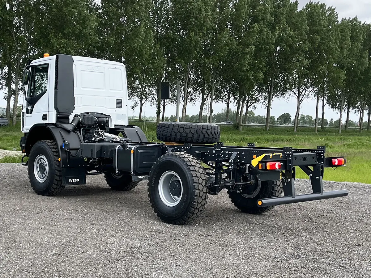 Iveco Eurocargo ML150E24WS-4150 Chassis Cabin 4x4 3