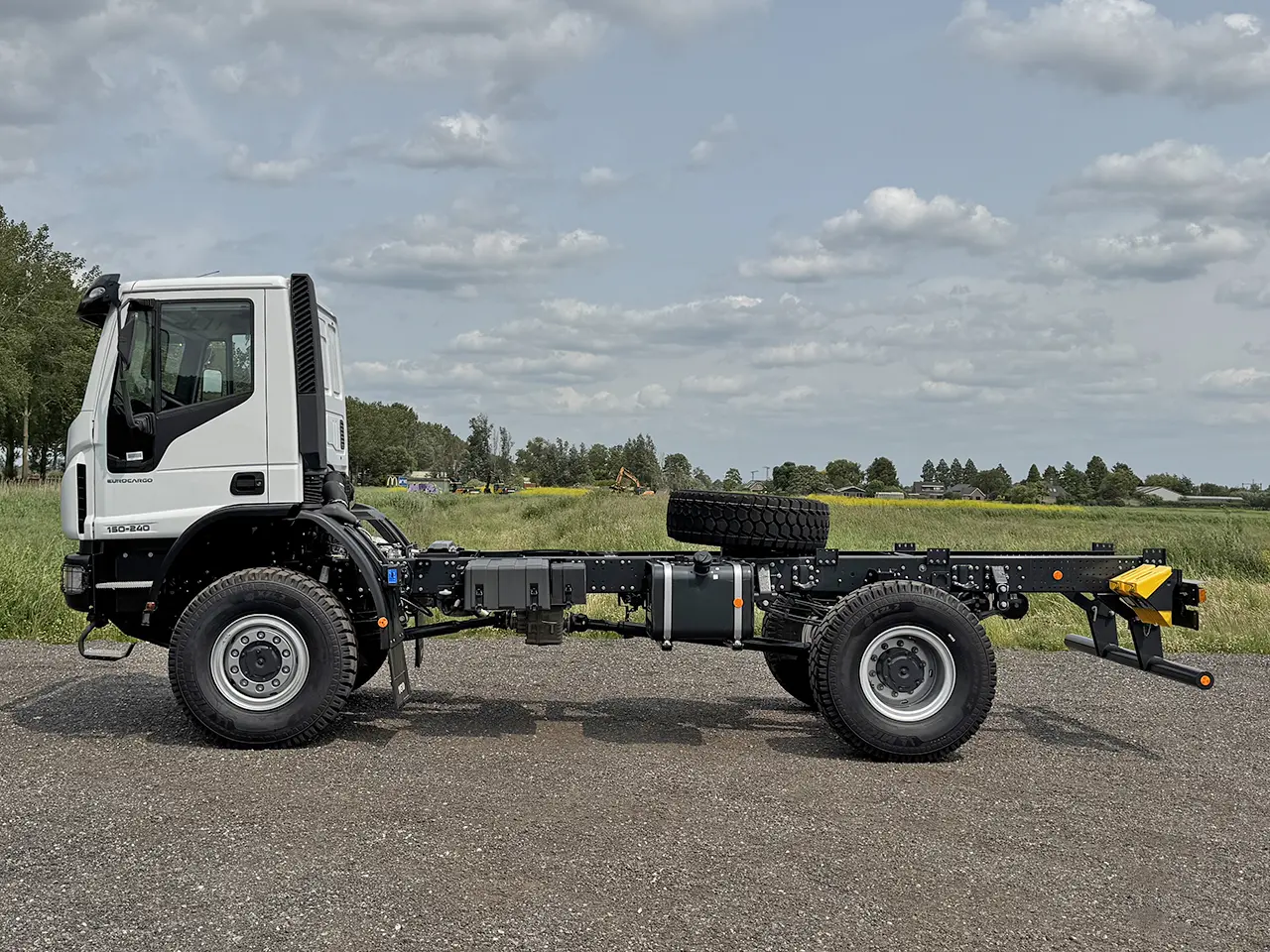 Iveco Eurocargo ML150E24WS-4150 4x4 Chassis Cabin 7