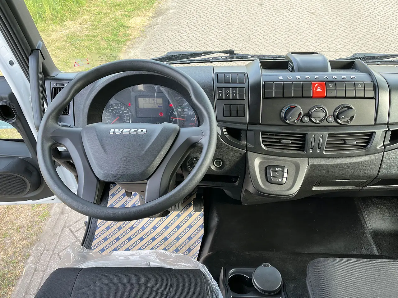 Iveco Eurocargo ML150E24WS-4150 AT CC Chassis Cabin 4x4 11