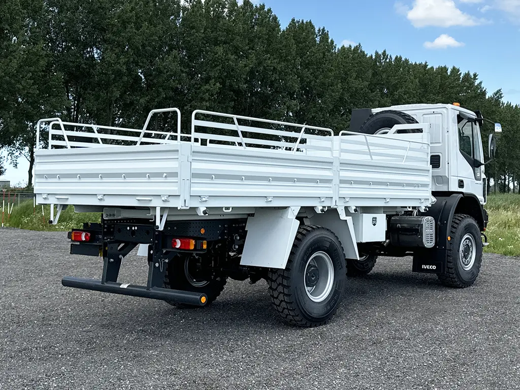Iveco Eurocargo ML150E24WS Flatbed with sides 4x4 6