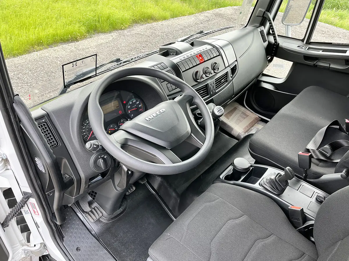 Iveco Eurocargo ML150E24WS Flatbed with sides 4x4 8