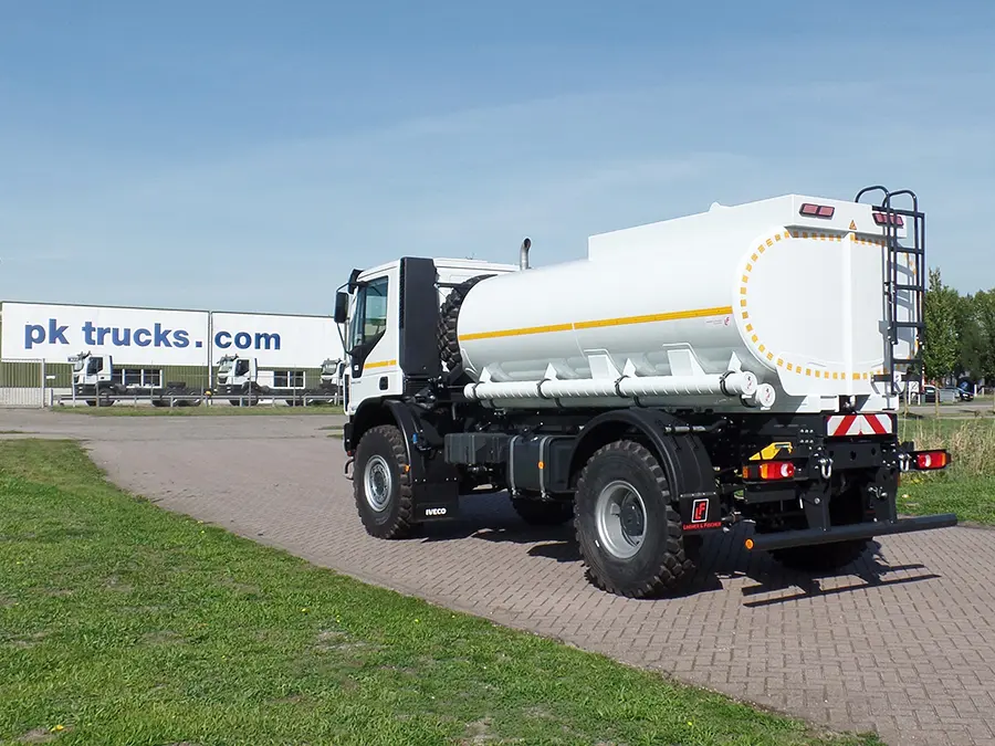 Iveco Eurocargo ML150E24WS 4x4 Camion citerne à carburant