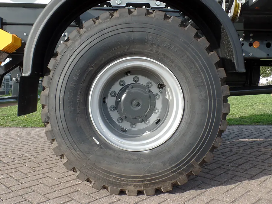 Iveco Eurocargo ML150E24WS Camion citerne à carburant 4x4 15