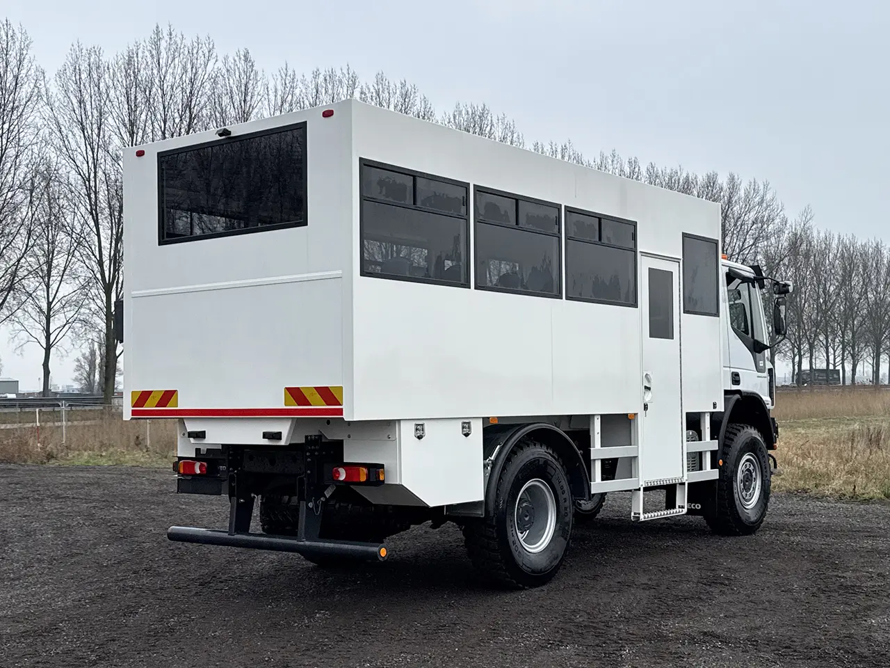 Iveco Eurocargo ML150E24WS Midi bus 4x4 2