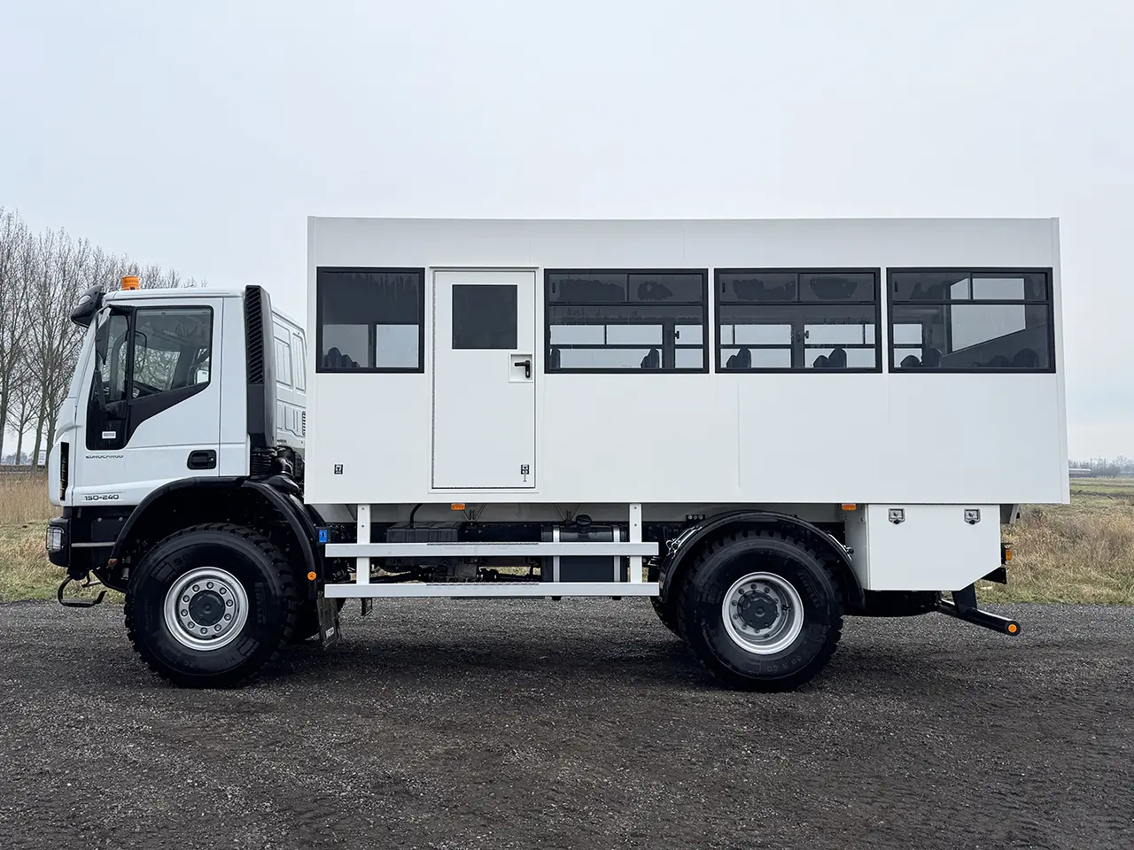 Iveco Eurocargo ML150E24WS Midi bus 4x4 6