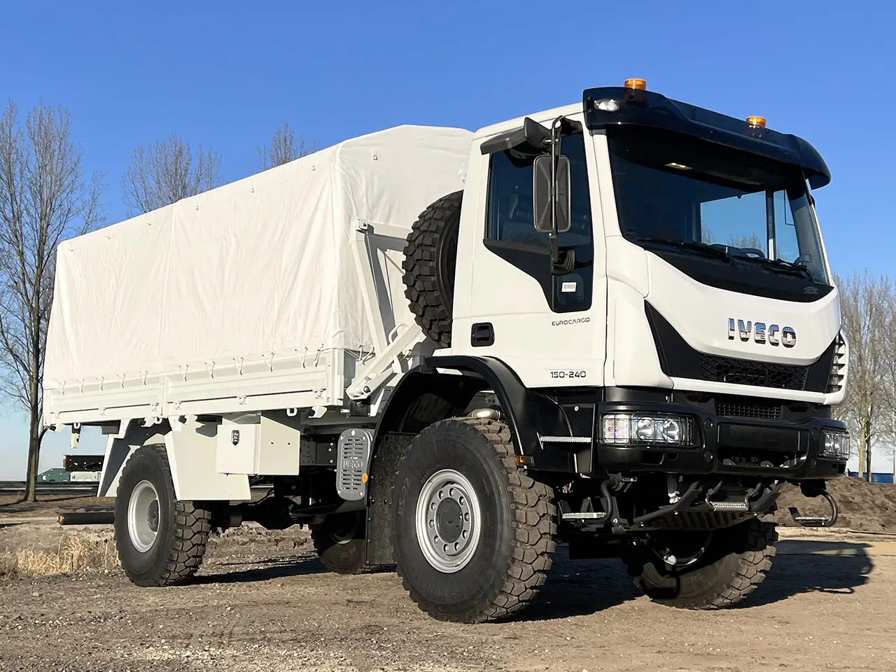 Iveco Eurocargo ML150E24WS 4x4 Tarpaulin/Canvas Body Truck 4
