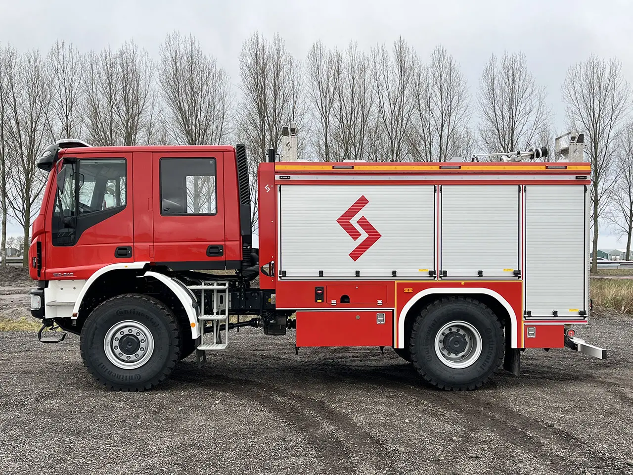 Iveco Eurocargo ML150E24WS AT CC Camion de pompiers 4x4 2