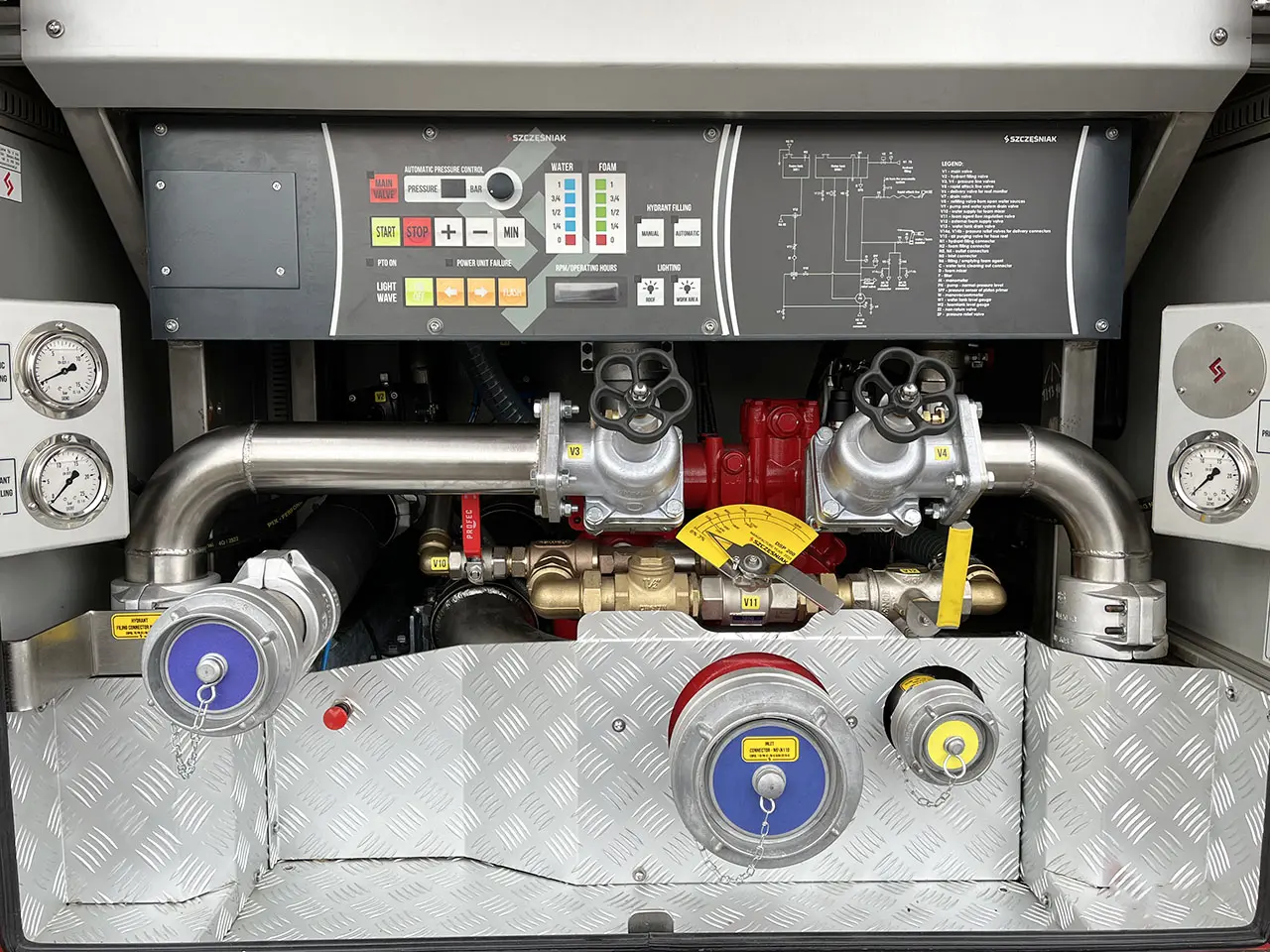 Iveco Eurocargo ML150E24WS AT CC 4x4 Fire Fighter Truck 15