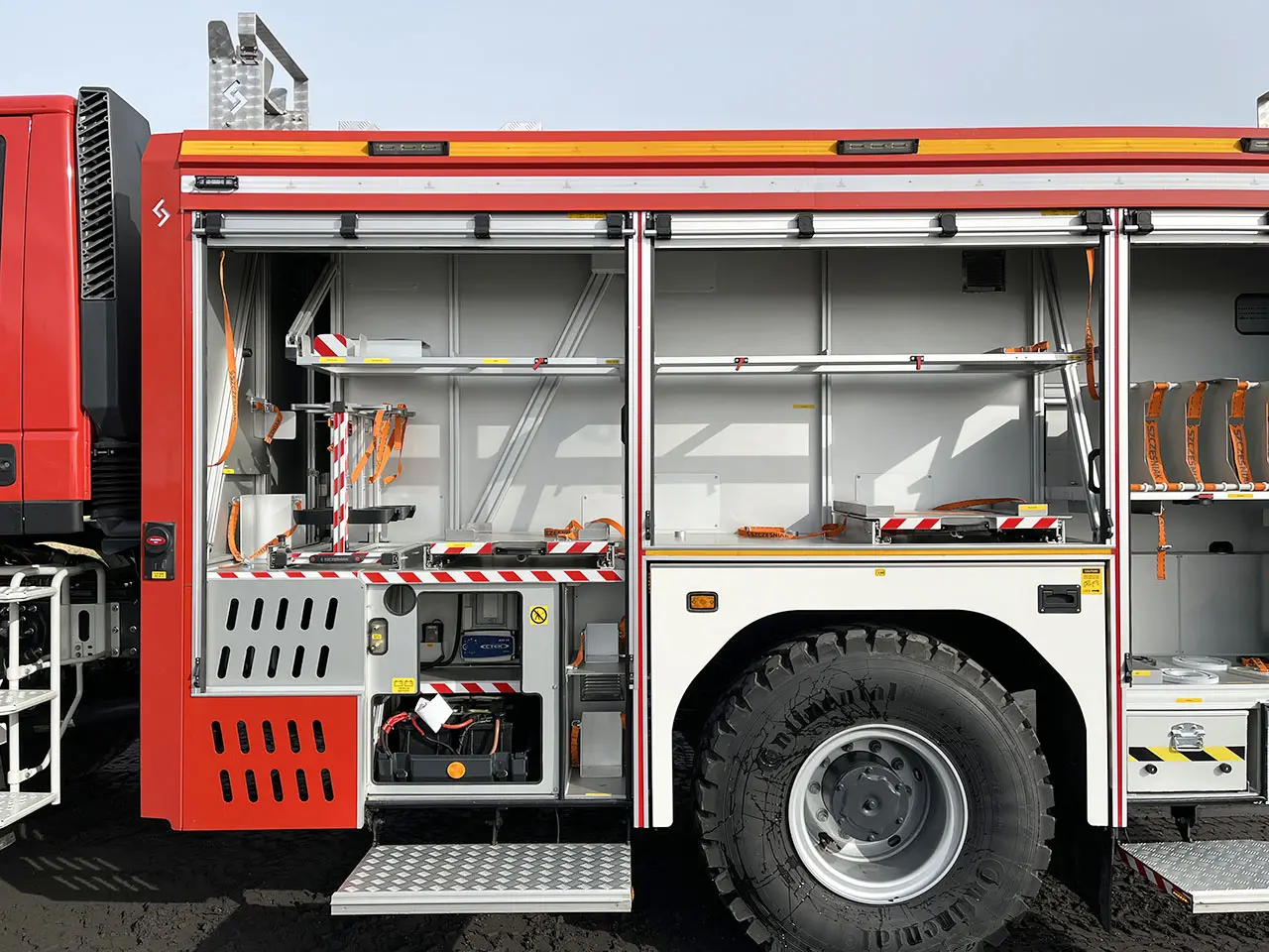 Iveco Eurocargo ML150E24WS AT CC Fire Fighter Truck 4x4 19