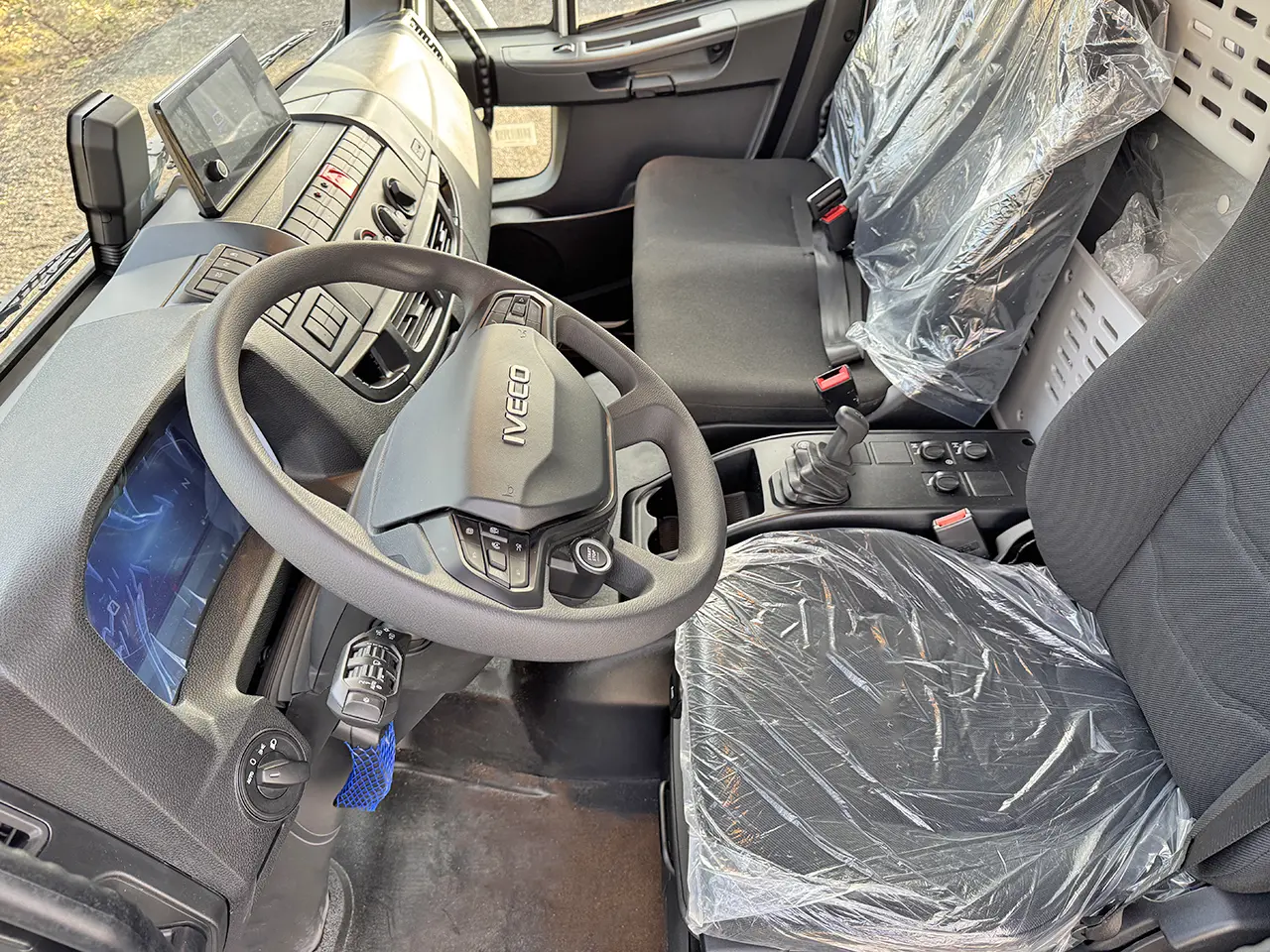 Iveco Eurocargo ML150E25WS 4x4 Midi Bus 9