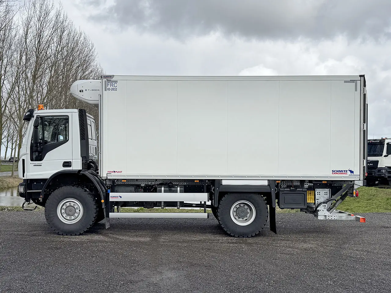 Iveco Eurocargo ML150E25WS 4x4 Refrigerated Box Truck 7