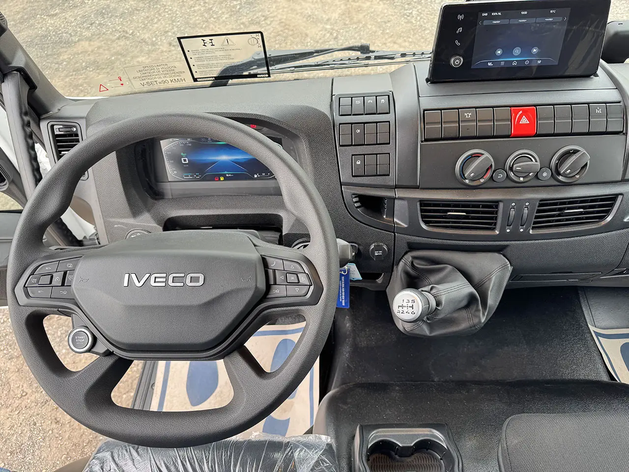 Iveco Eurocargo ML150E25WS Refrigerated Box Truck 4x4 9