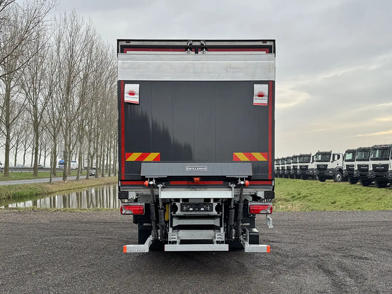 Iveco Eurocargo ML150E25WS 4x4 Refrigerated Box Truck 13