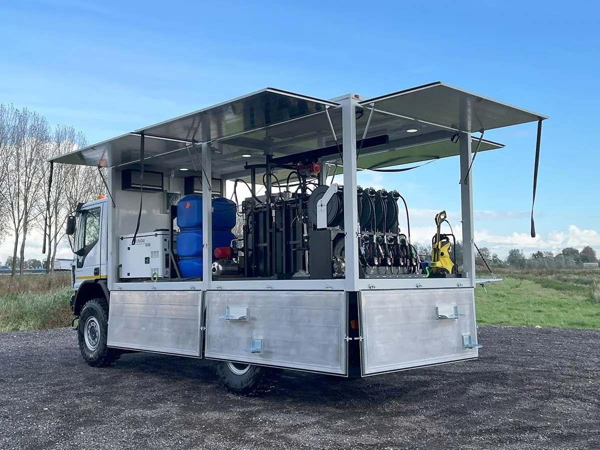 Iveco Eurocargo ML150E25WS 4x4 Camion atelier mobile 13