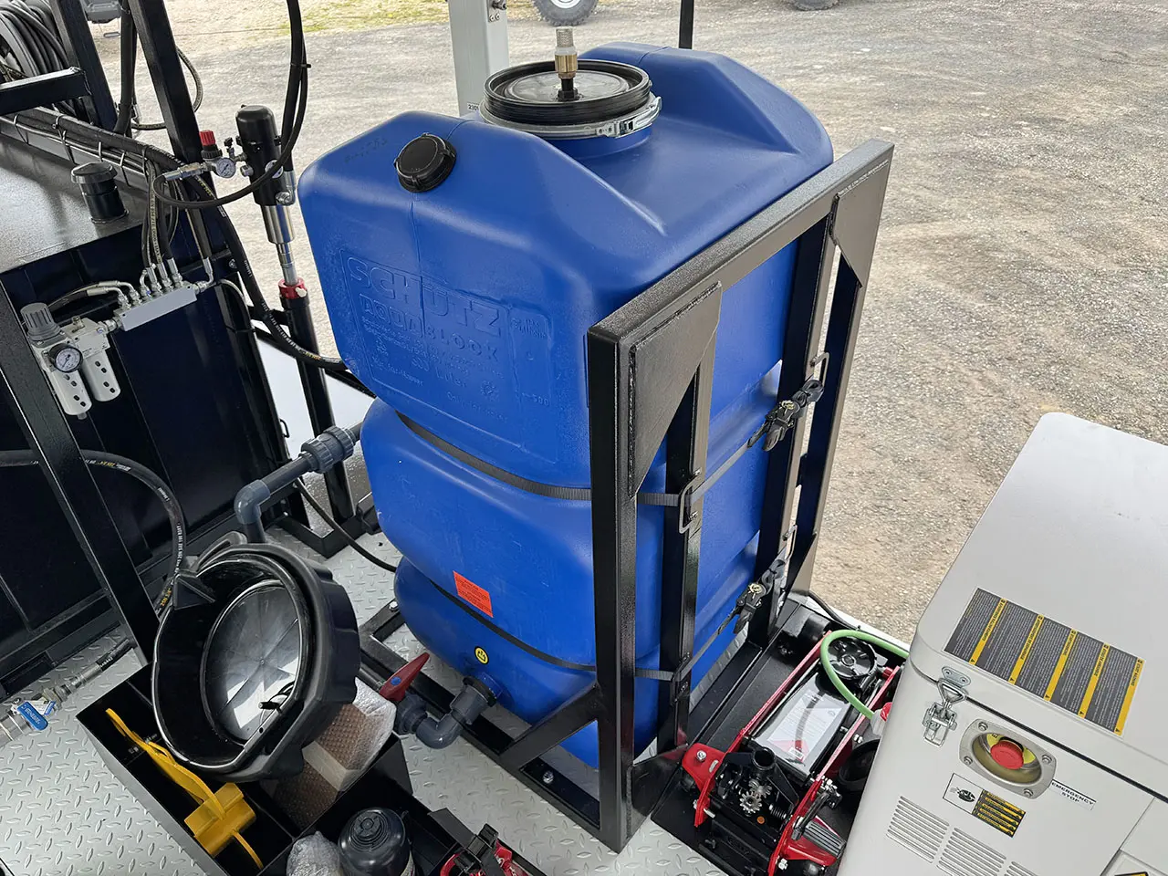 Iveco Eurocargo ML150E25WS 4x4 Camion atelier mobile 20