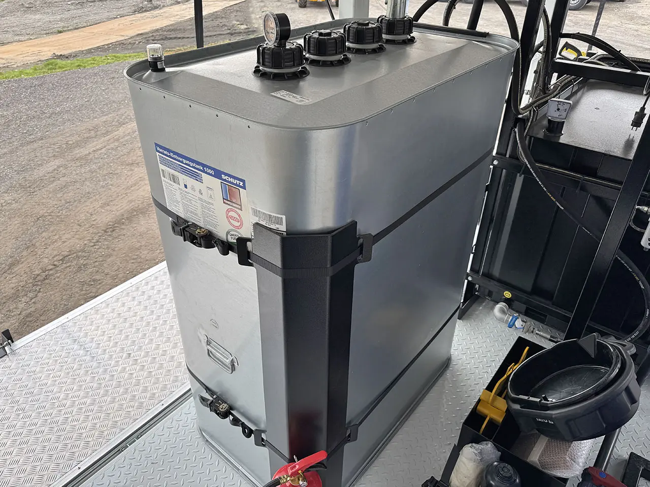 Iveco Eurocargo ML150E25WS 4x4 Camion atelier mobile 21