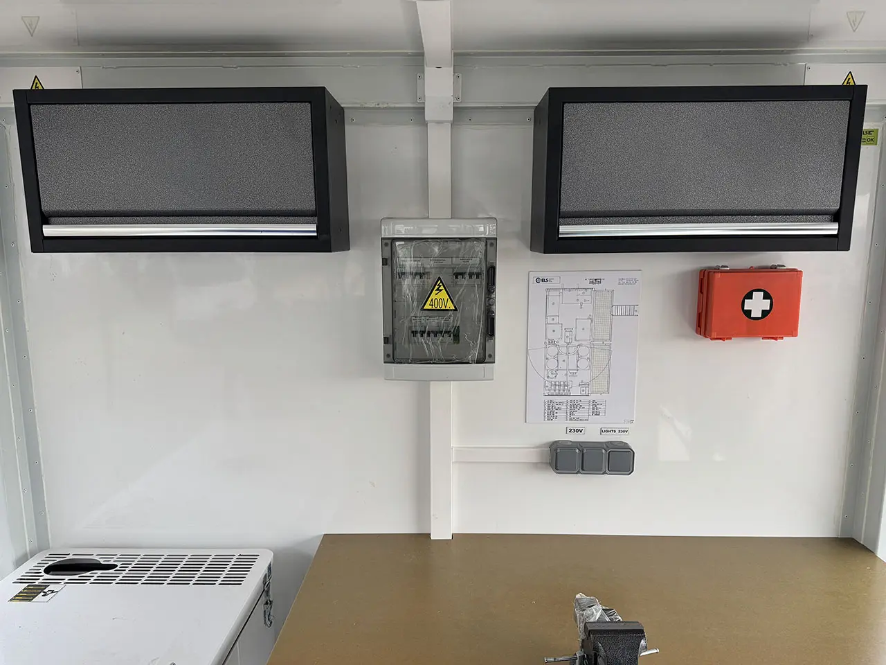 Iveco Eurocargo ML150E25WS 4x4 Camion atelier mobile 23