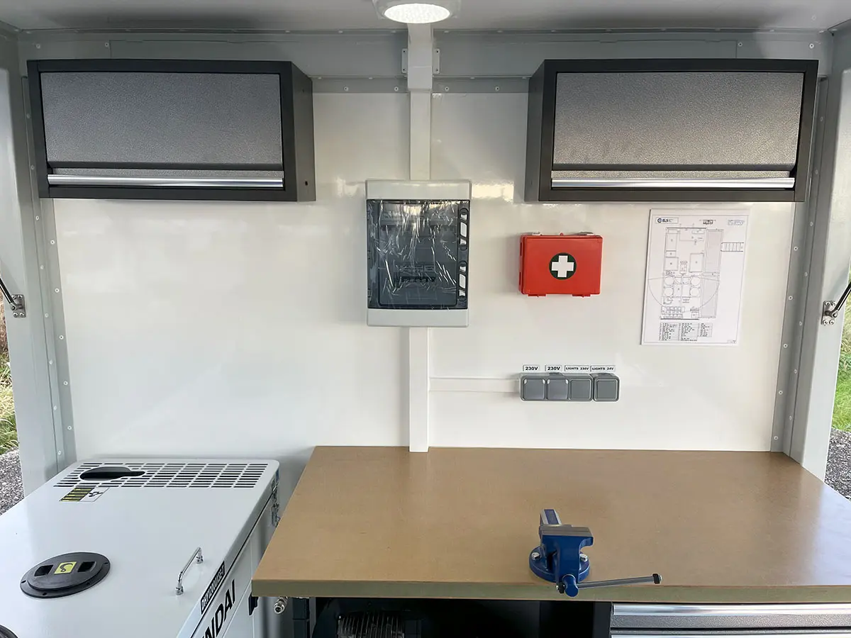 Iveco Eurocargo ML150E25WS 4x4 Camion atelier mobile 17